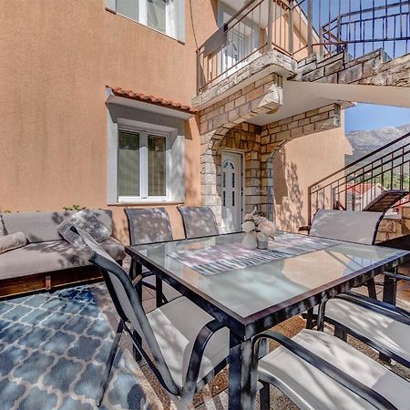 Apartments Pelle Тиват Екстер'єр фото
