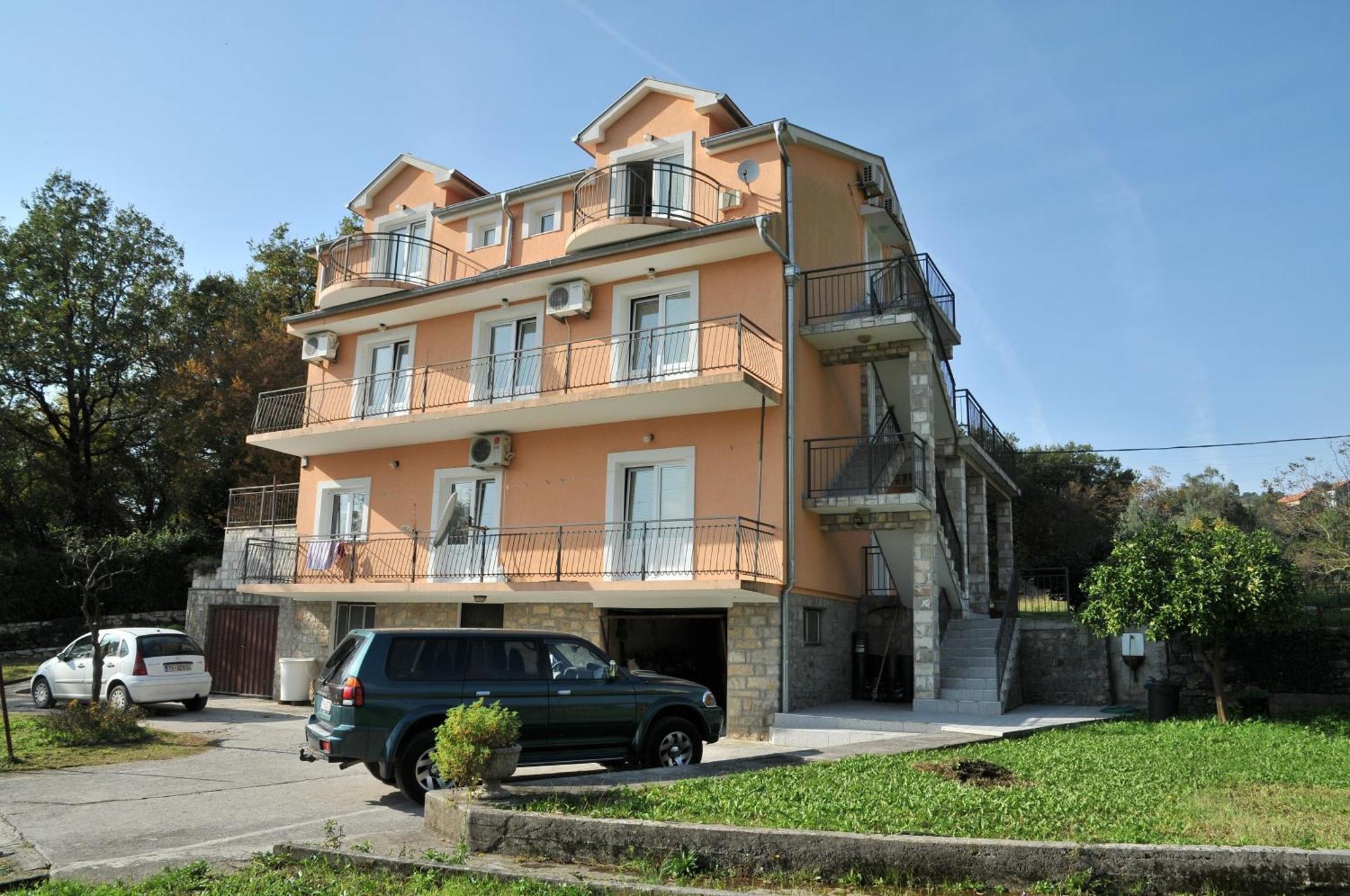 Apartments Pelle Тиват Екстер'єр фото