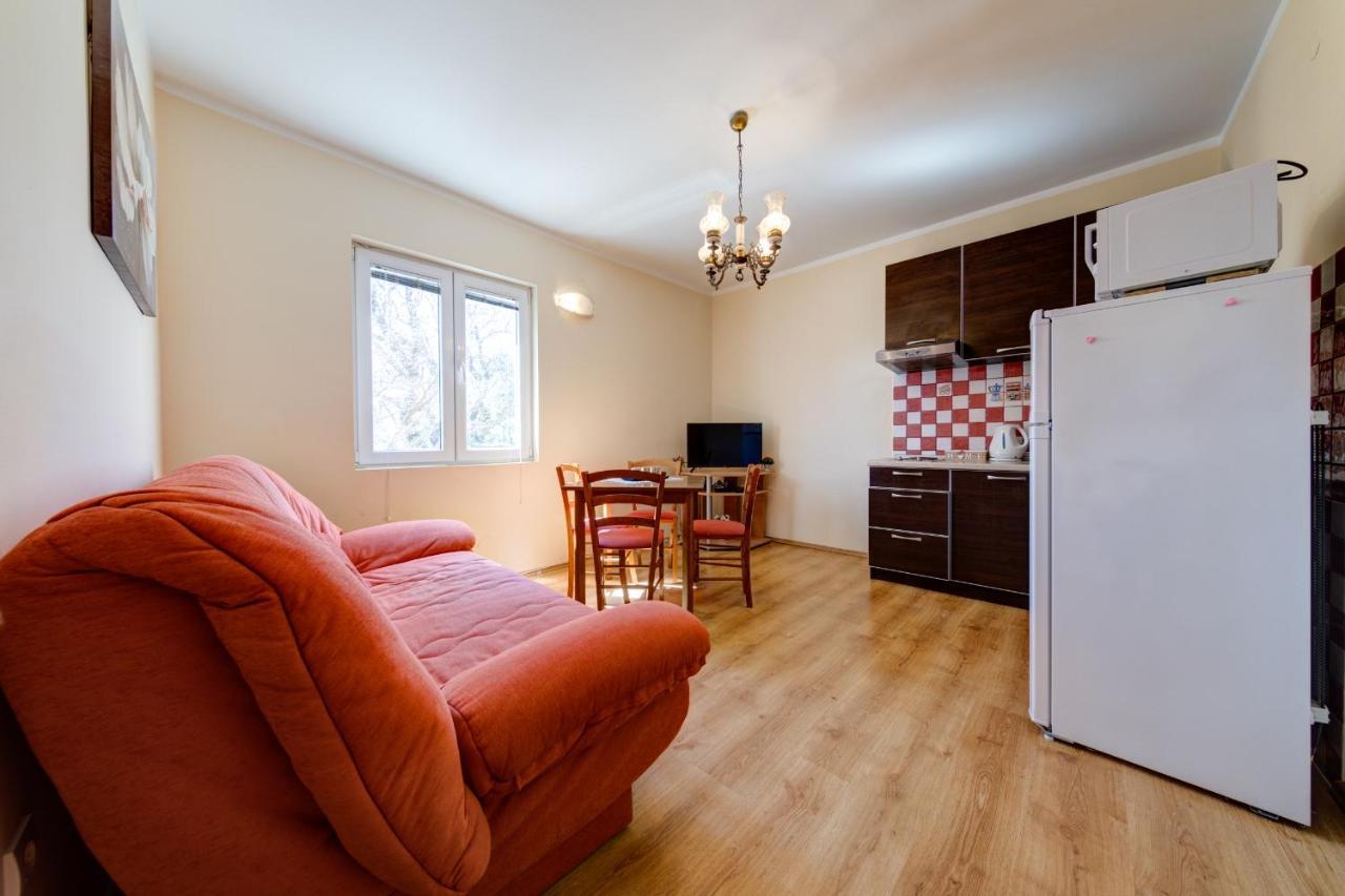 Apartments Pelle Тиват Екстер'єр фото